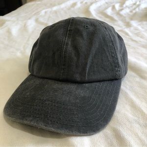 🔴Unisex one size fits all NICE hat. Dark grayish black. Rustic old type